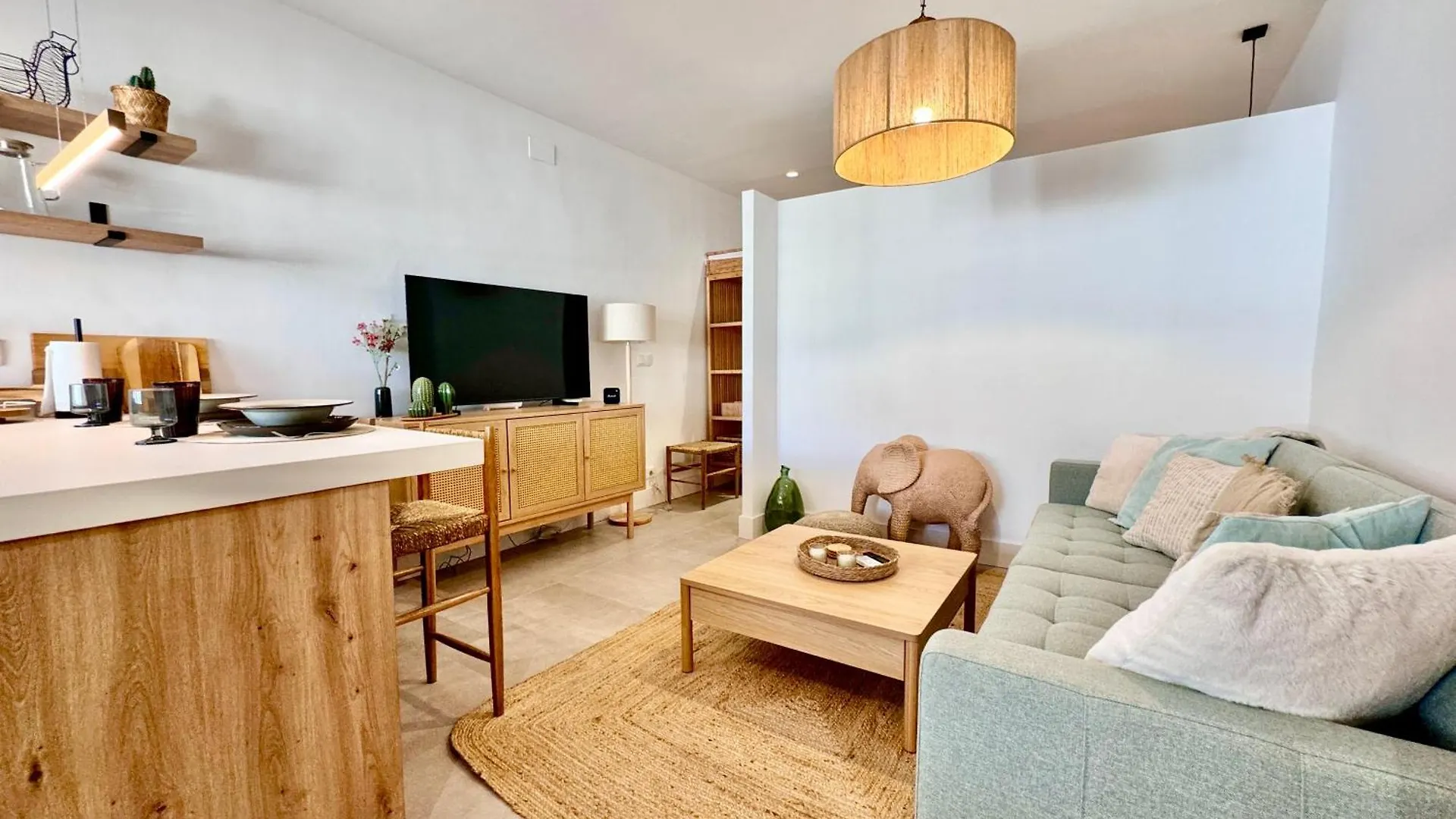 The Cave 408 Apartment La Herradura